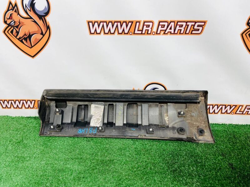 LR125994 Door molding rear left Range Rover Sport L494 (2014-2022) Used - Image 28