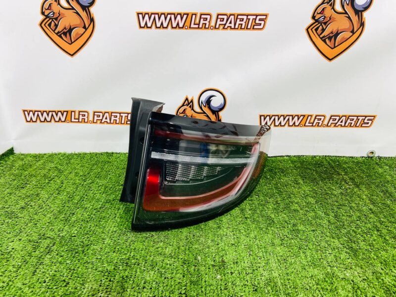 LR164046 Right rear wing lamp for 2019 Land Rover Discovery Sport L550 (2015-) cost 250 € in stock 1 pcs.