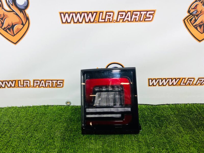 LR164048 Right rear taillight in the trunk lid 2019- Land Rover Discovery Sport L550 (2015-) cost 250 € in stock 1 pcs.