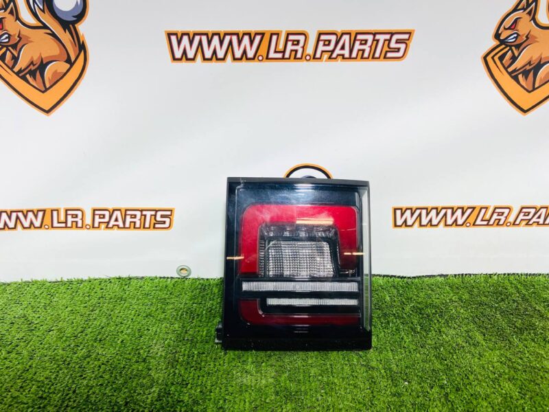 LR164051 Left rear tail light in trunk lid 2019 - USA Land Rover Discovery Sport L550 (2015-) Used cost  € in stock 1 pcs.