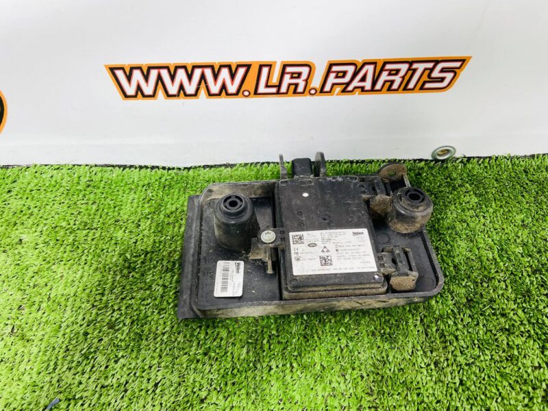 T4A28546 Blind Spot Sensor with Bracket Right Jaguar F-Pace X761 (2017-) Used cost  € in stock 1 pcs.