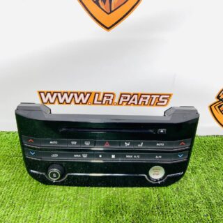 T4A29624 The air conditioning control panel Jaguar F-Pace X761 (2017-) used cost  € in stock 1 pcs.