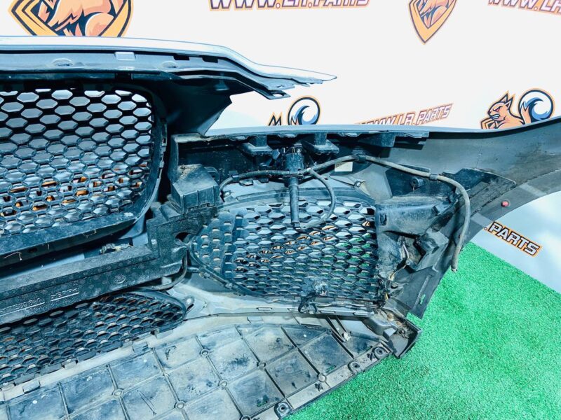 T4A36296LML Front bumper SVR complete Jaguar F-Pace X761 (2017-) Used - Image 13
