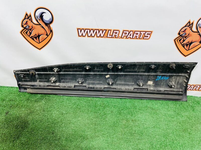 T4K10127LML Door molding front right lower Jaguar I-Pace (2018-) Used - Image 22