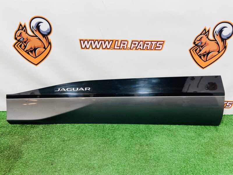 T4K10128LML Front left lower door molding Jaguar I-Pace X590 (2018-) Used - Image 23
