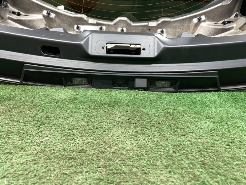 T4K10180LML Trunk lid with glass Jaguar I-Pace (2018-) used - Image 31