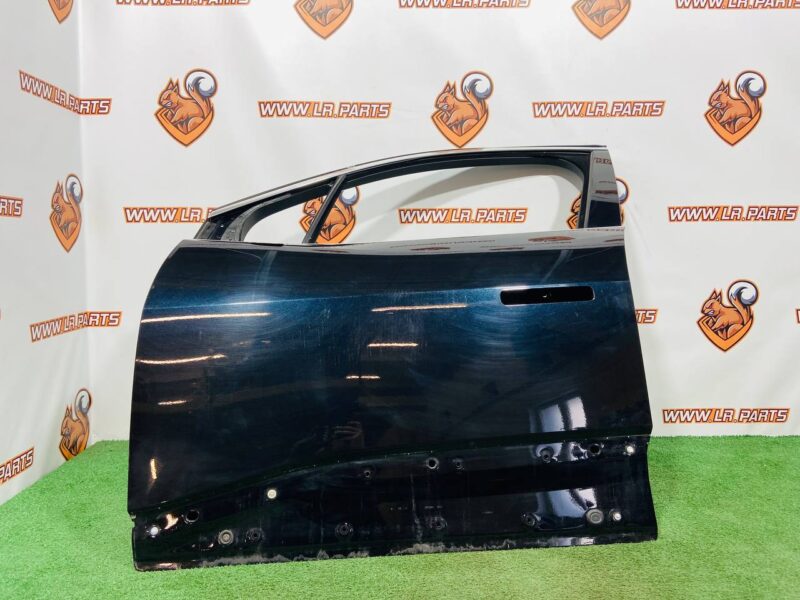 T4K1542 Front left door Jaguar I-Pace X590 (2018-) Used cost 650 € in stock 3 pcs.