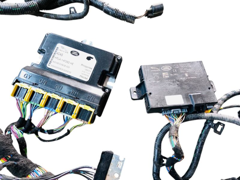T4K18565 Wiring Jaguar I-Pace X590 (2018-) Used cost 600 € in stock 5 pcs.