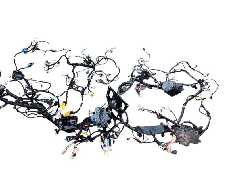 T4K18565 Wiring Jaguar I-Pace X590 (2018-) Used cost 600 € in stock 5 pcs.