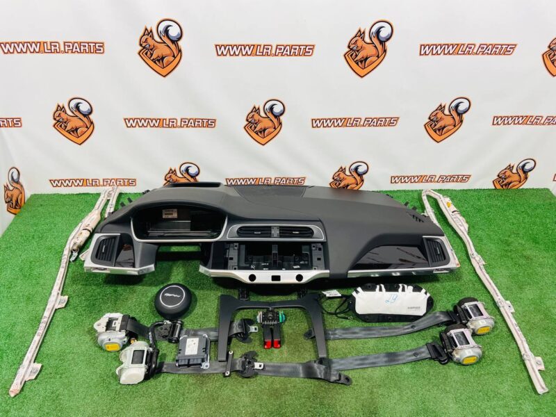 T4K4432PVJKIT Dashboard, seat belts, airbags set Jaguar I-Pace X590 (2018-) Used cost  € in stock 1 pcs.