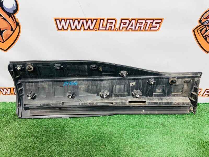 T4K9214LML Molding door rear right lower Jaguar I-Pace X590 (2018-) Used - Image 19
