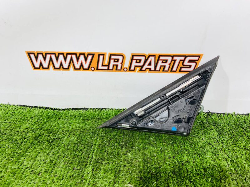 T4K9221 Front right door molding (corner) Jaguar I-Pace X590 (2018-) Used - Image 17