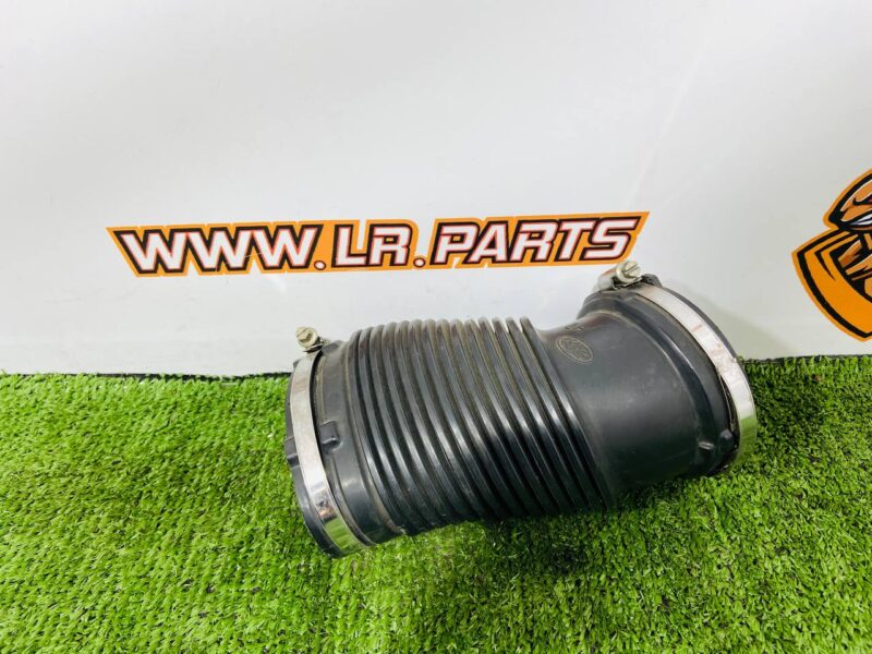 LR036442 Air duct to throttle body left Range Rover Sport L494 (2014-2022) USED cost 60 € in stock 1 pcs.