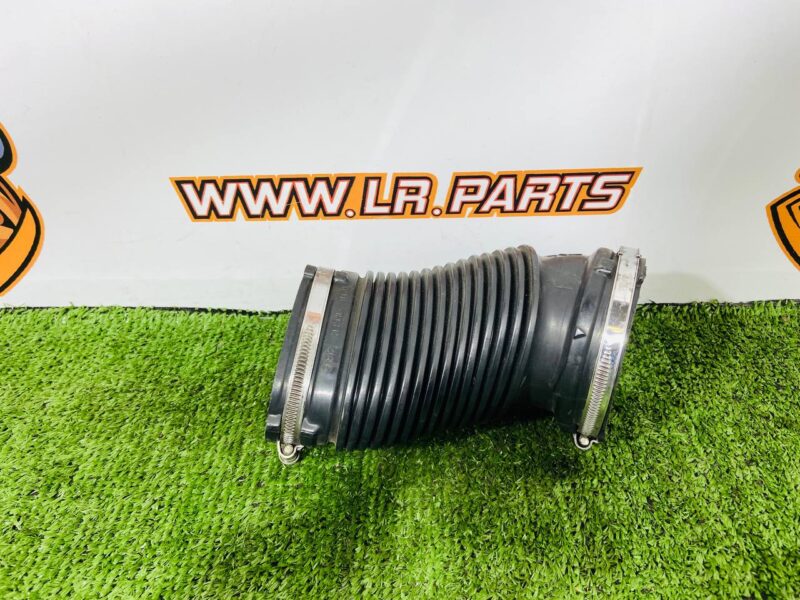 LR036442 Air duct to throttle body left Range Rover Sport L494 (2014-2022) USED cost 60 € in stock 1 pcs.