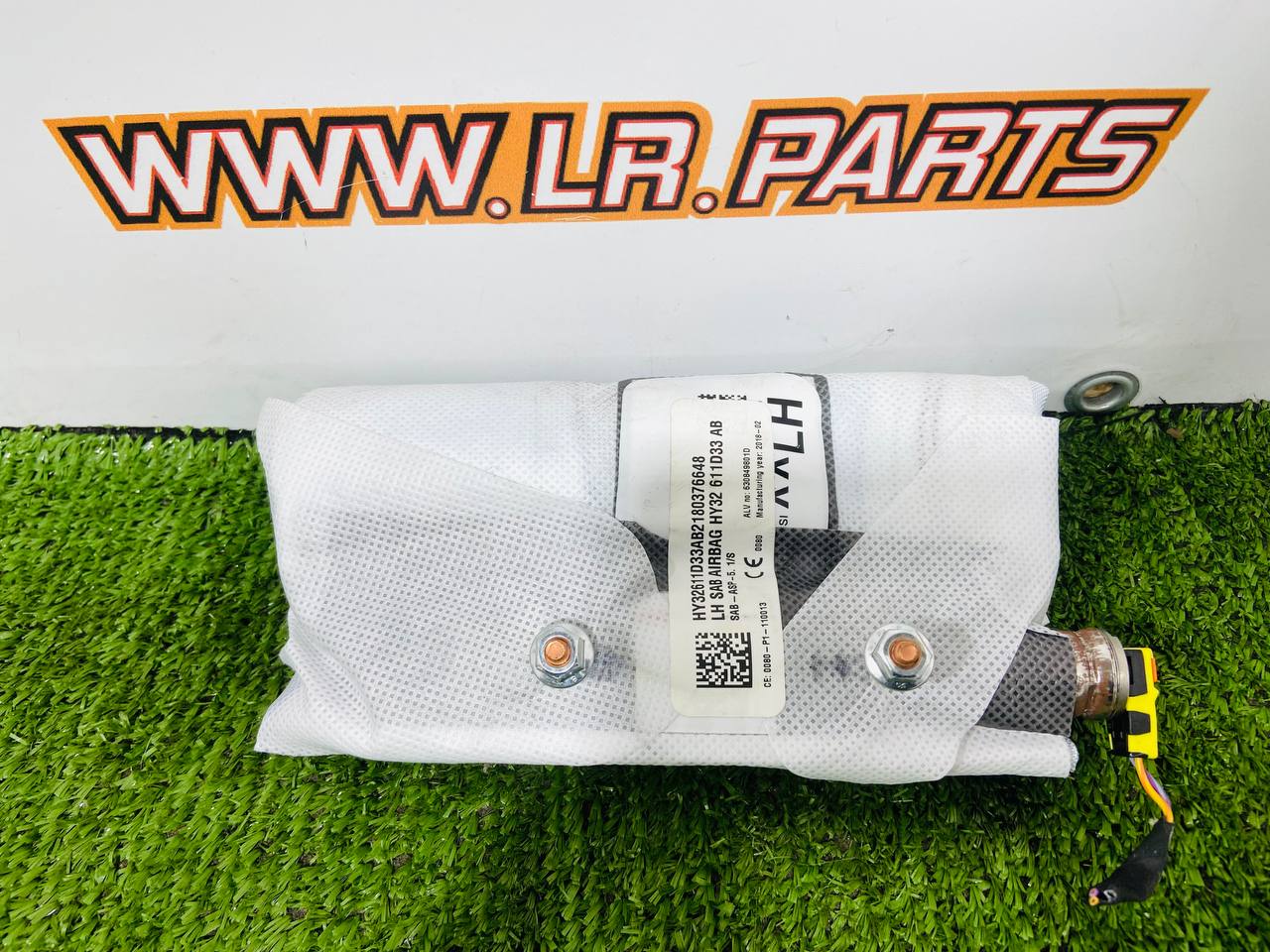 LR085979 Front left seat airbag Range Rover Sport L494 (2014-2022) Used cost 100 € in stock 1 pcs.