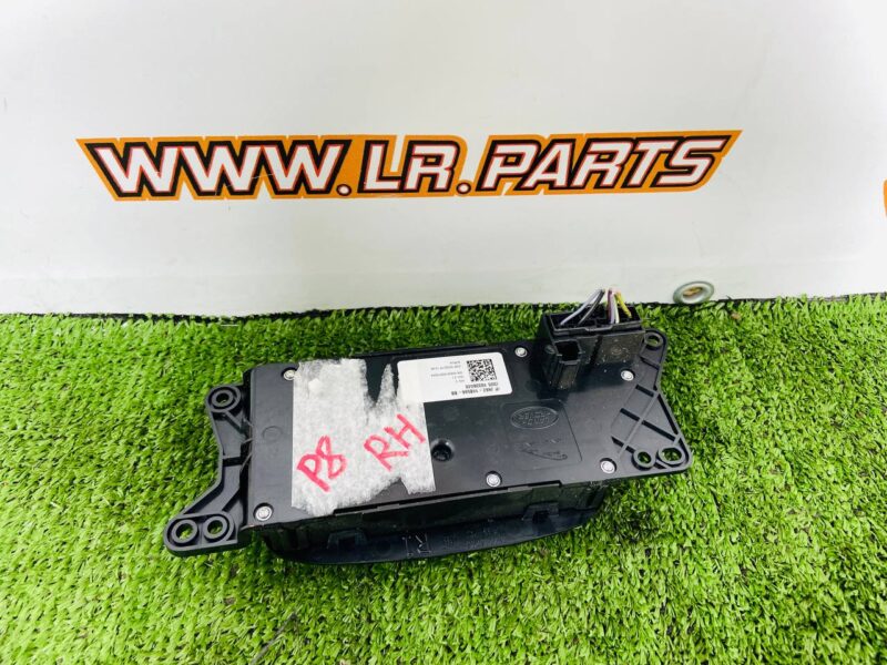 LR099165 Electric seat adjustment switch right Range Rover Sport L494 (2014-2022) Used cost  € in stock 2 pcs.