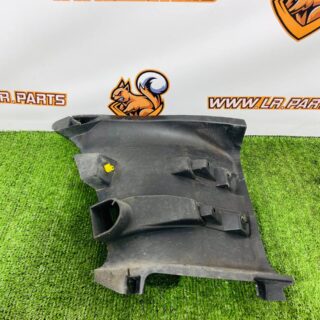 LR135640 Bracket air duct support right Range Rover Evoque New L551 (2019-) Used cost  € in stock 1 pcs.
