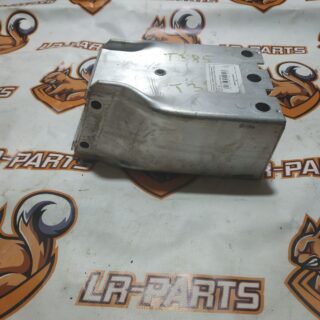 LR137237 Bumper Booster Bracket Left LAND ROVER DISCOVERY SPORT (L550) 2015- Used cost 50 € in stock 1 pcs.