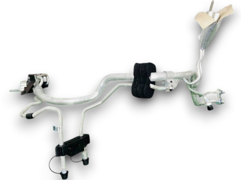 LR140054 Land Rover Discovery Sport L550 air conditioner pipe cost 257 € in stock 1 pcs.