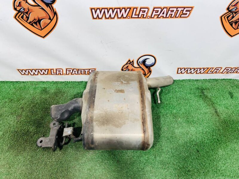 LR146137 Right rear muffler 3.0D Range Rover Sport L494 (2014-2022) used cost 200 € in stock 1 pcs.
