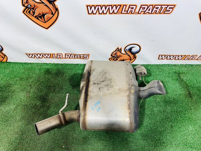 LR146140 Left rear muffler 3.0D Range Rover Sport L494 (2014-2022) used cost 200 € in stock 1 pcs.