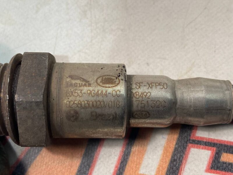 T2H48054 Lambda sensor 2.0i right Jaguar F-Pace X761 (2017-) Used cost 120 € in stock 1 pcs.