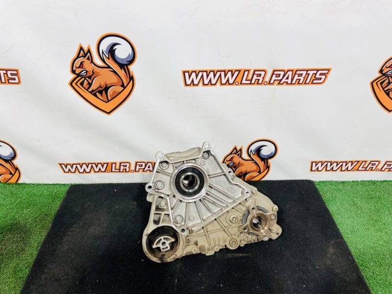 T4A17078 Transfer case SVR Jaguar F-Pace X761 (2017-) Used cost  € in stock 2 pcs.