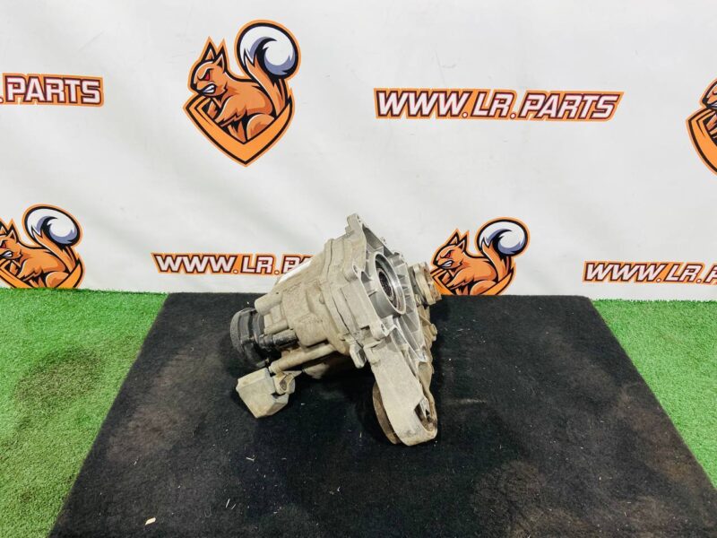 T4A17078 Transfer case SVR Jaguar F-Pace X761 (2017-) Used cost  € in stock 2 pcs.