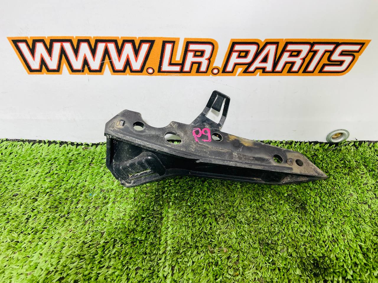 T4A6236 Left front bumper mounting bracket Jaguar F-Pace X761 (2017-) Used - Image 25