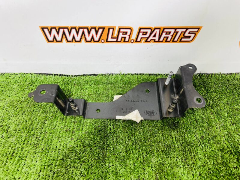 LR060076 Bracket for Range Rover L405 (2013-2021) radar mount Used cost 25 € in stock 1 pcs.