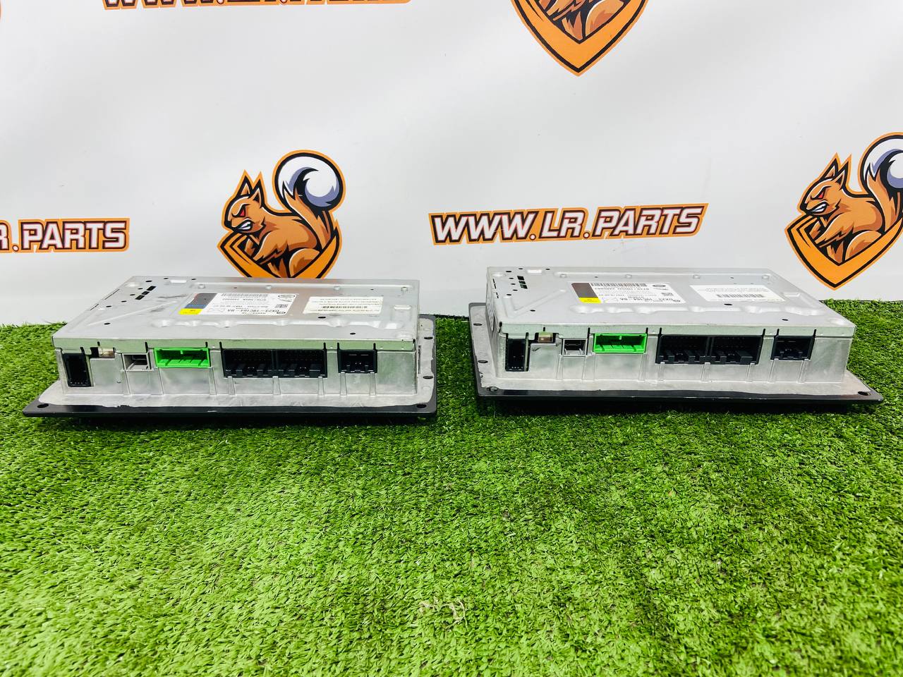 LR093599 Audio amplifier 1280W Range Rover Sport L494 (2014-2022) Used - Image 13