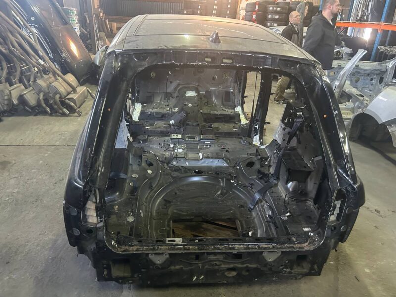 LR111012 Used Body Frame Range Rover L405 (2013-2021) cost  € in stock 1 pcs.