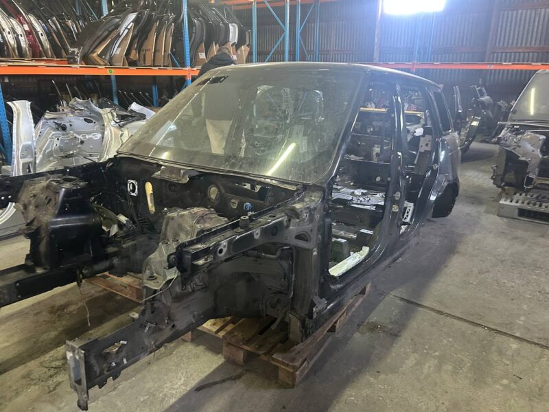 LR111012 Used Body Frame Range Rover L405 (2013-2021) cost  € in stock 1 pcs.