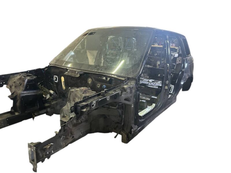LR111046 Front Left Quarter Panel Range Rover L405 (2013-2021) Used - Image 16