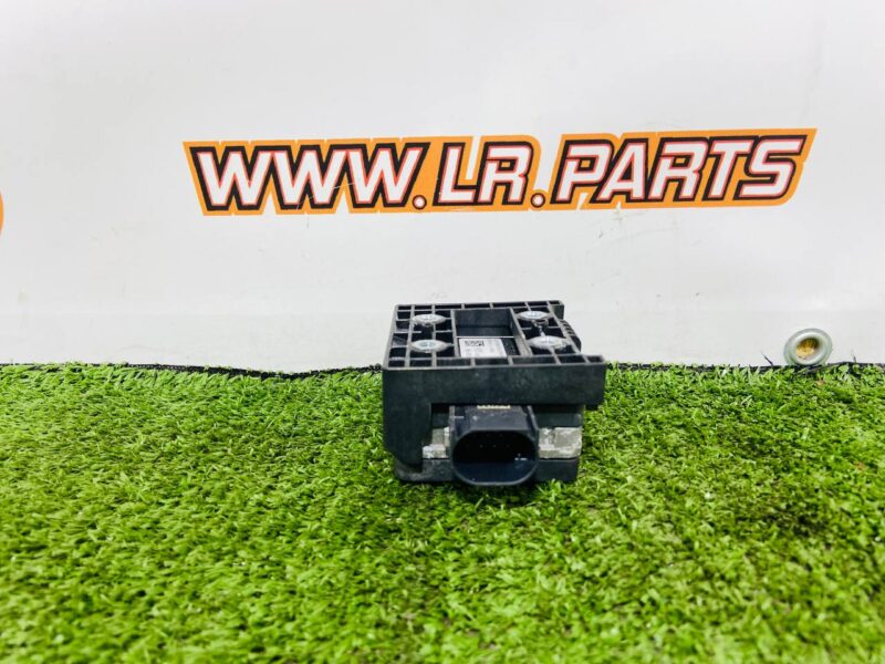 LR118294 Active Cruise Control Radar 2018 - Range Rover Sport L494 (2014-2022) Used cost 740 € in stock 1 pcs.