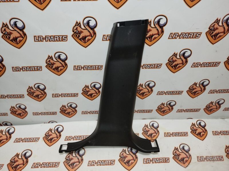 LR127181 Right interior pillar trim Land Rover Discovery Sport L550 (2015-) used cost 70 € in stock 1 pcs.