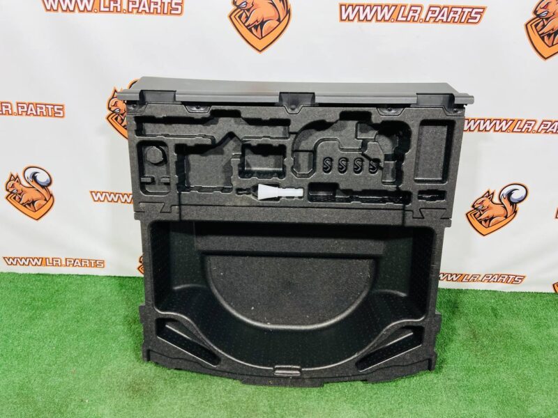 LR127308 Spare wheel holder cover for Land Rover Discovery Sport L550 (2015-) Used cost  € in stock 1 pcs.