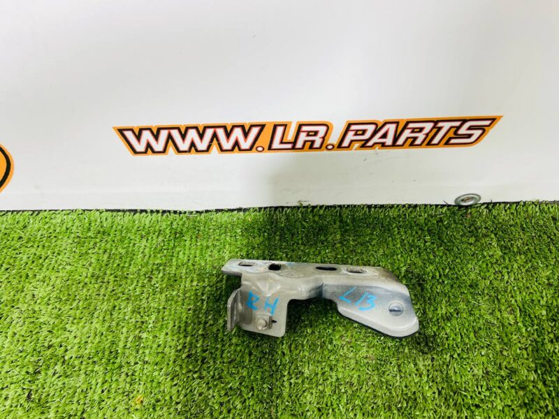 LR128473 Right Wing Mounting bracket for LAND ROVER DISCOVERY SPORT (L550) 2015- Used cost 10 € in stock 1 pcs.