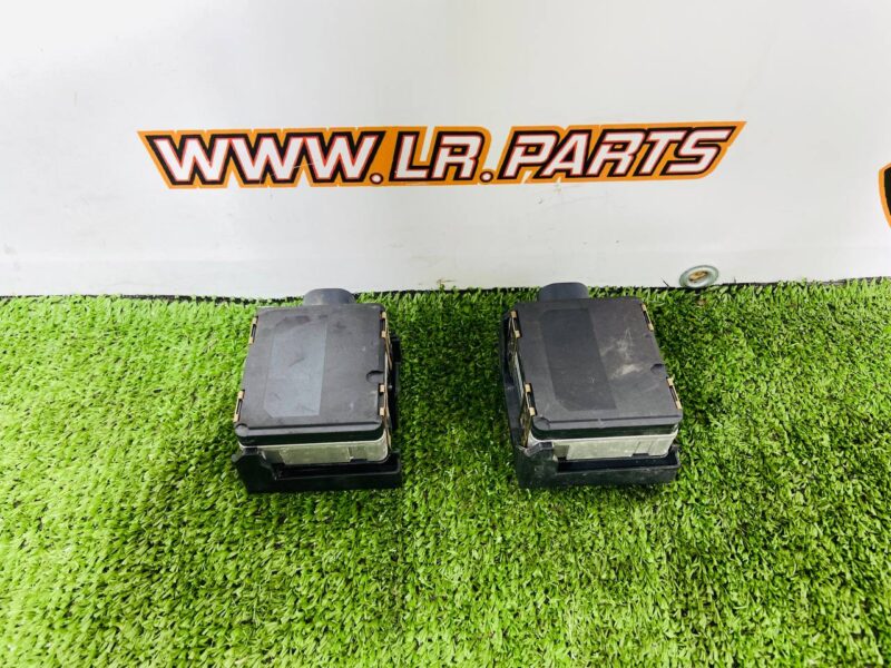 LR135905 Active cruise control radar for Land Rover Discovery 5 L462 (2017-) Used cost 650 € in stock 1 pcs.