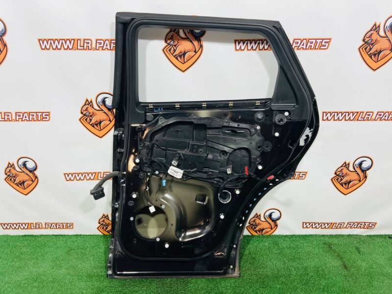 LR138383 Rear right door Range Rover Evoque New L551 (2019-) Used cost 500 € in stock 1 pcs.