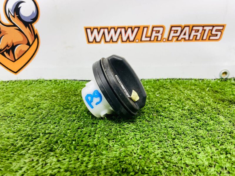 LR138861 Tank Cap Range Rover Velar L560 (2018-) Used cost 15 € in stock 1 pcs.