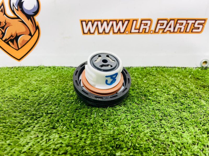 LR138861 Tank Cap Range Rover Velar L560 (2018-) Used cost 15 € in stock 1 pcs.