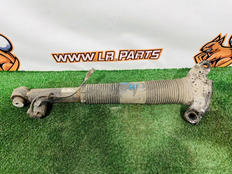 LR139466 Right rear shock absorber for Land Rover Discovery Sport L550 (2015-) used cost  € in stock 1 pcs.