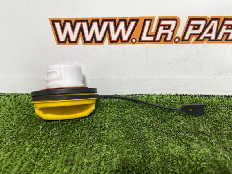 202123479 Fuel tank filler neck cap Range Rover Sport L461 (2023-) Used cost  € in stock 2 pcs.