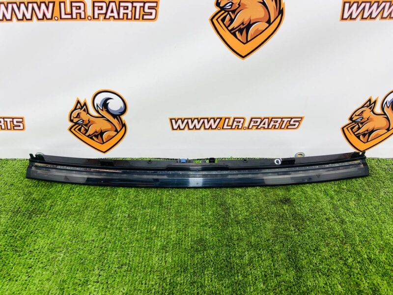 LR034231 Additional (stop) lantern Range Rover L405 (2013-2021) Used cost  € in stock 1 pcs.