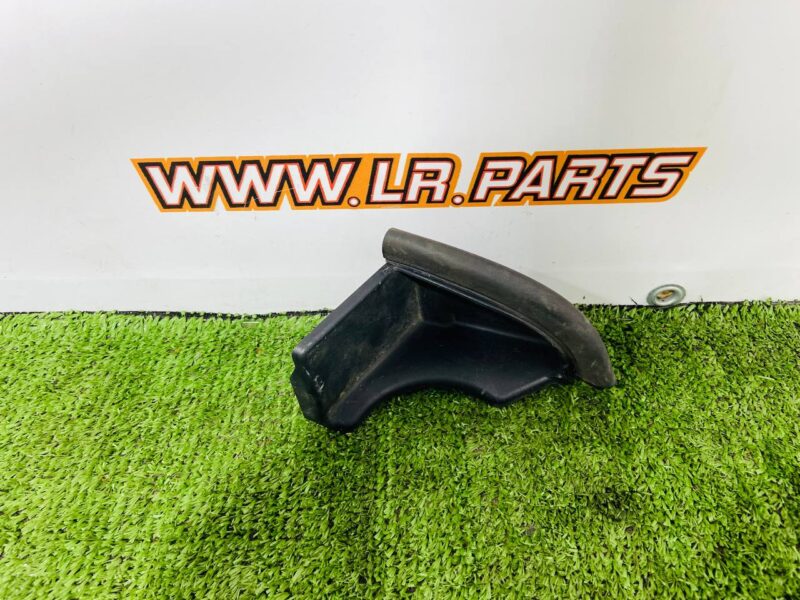 LR040774 Soundproofing of the front right pillar Range Rover L405 (2013-2021) Used - Image 15
