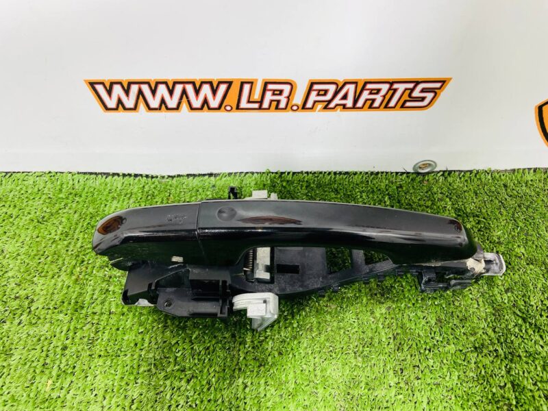 LR048298KIT Front outer right door handle Range Rover L405 (2013-2021) Used cost  € in stock 1 pcs.