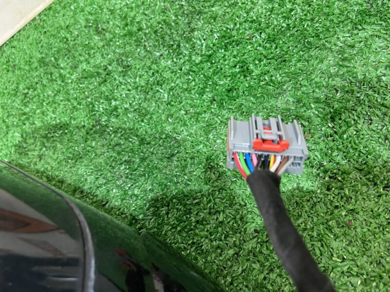 LR064728 Exterior mirror right Range Rover L405 (2013-2021) used cost  € in stock 2 pcs.