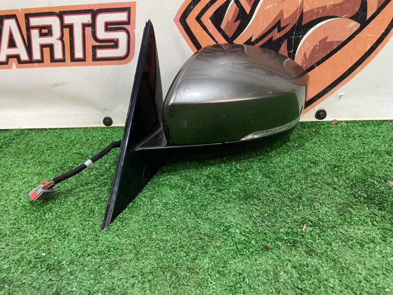 LR064751 Left exterior mirror Range Rover L405 (2013-2021) used cost  € in stock 1 pcs.