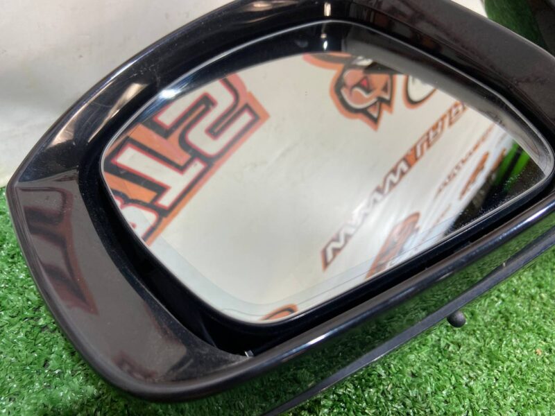 LR064751 Left exterior mirror Range Rover L405 (2013-2021) used cost  € in stock 1 pcs.